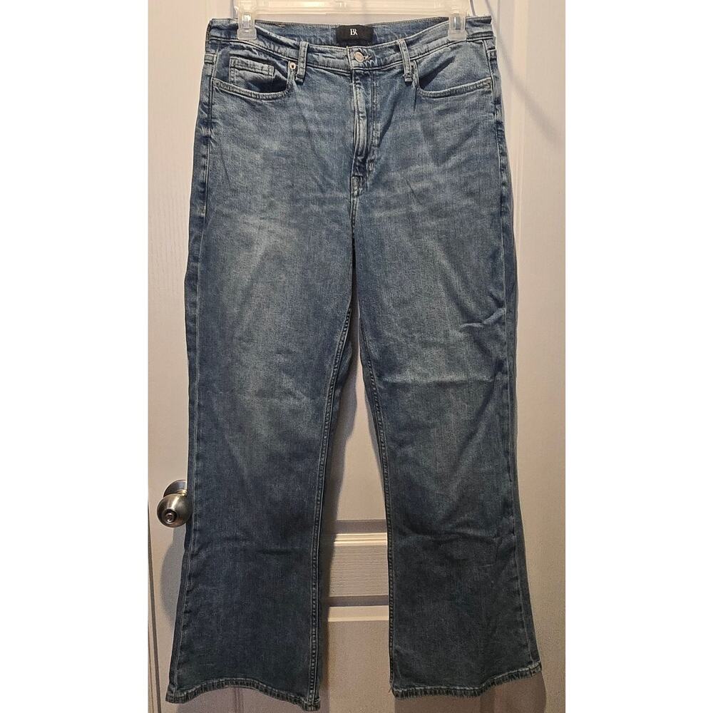 Banana Republic The Relaxed Flare light wash sz 31